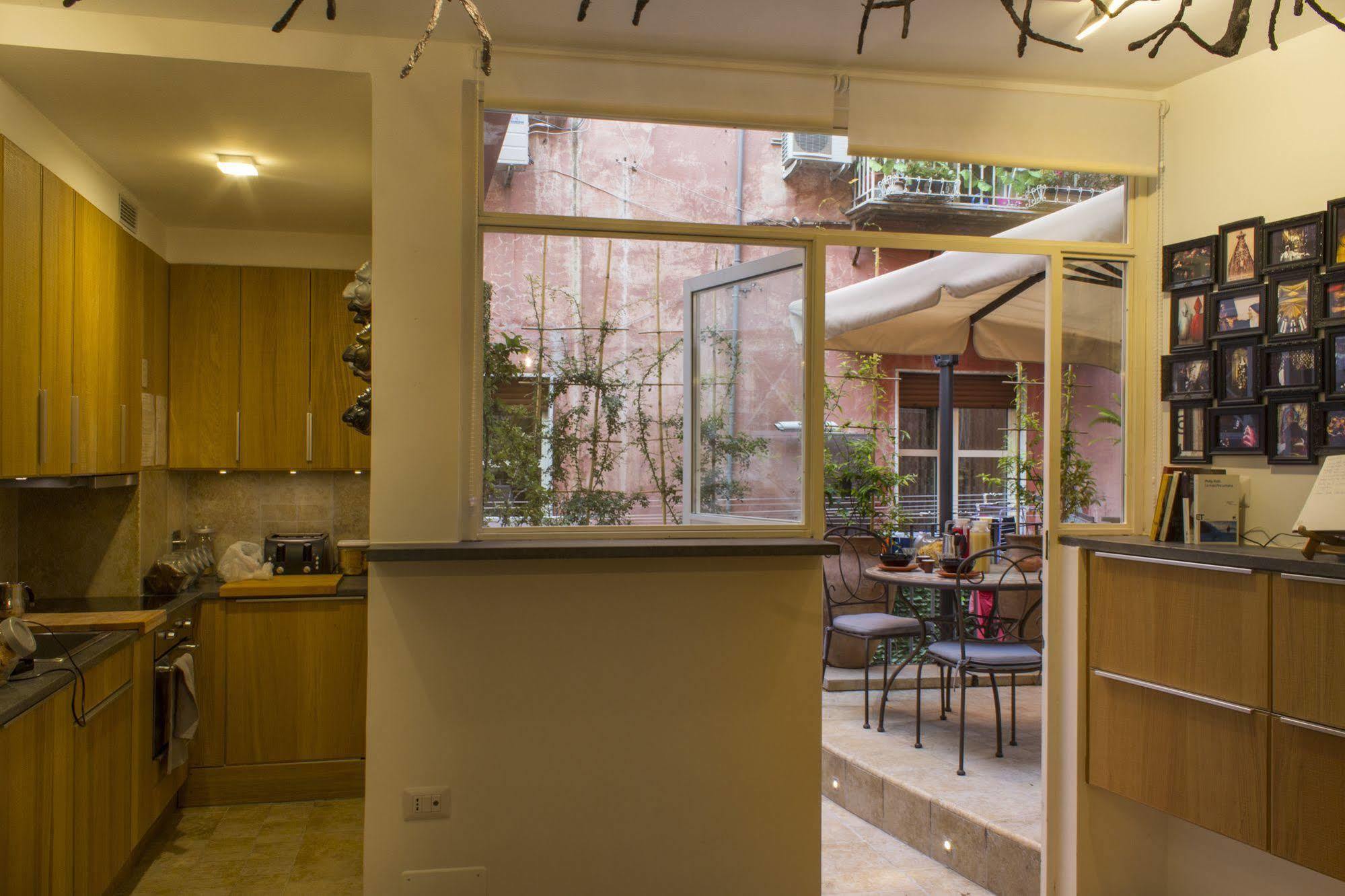 Casa Latina Panzió Nápoly Kültér fotó