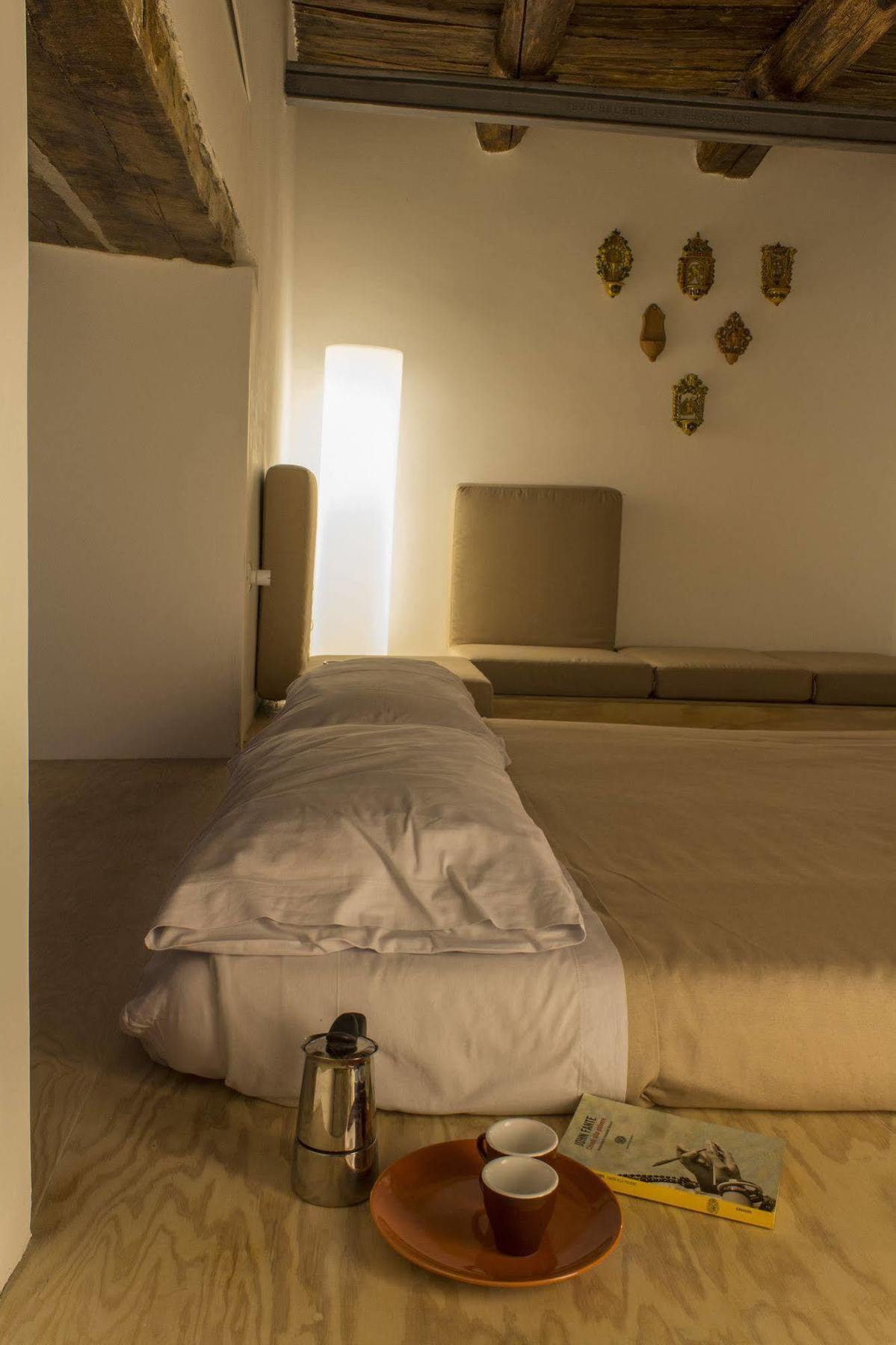 Casa Latina Panzió Nápoly Kültér fotó