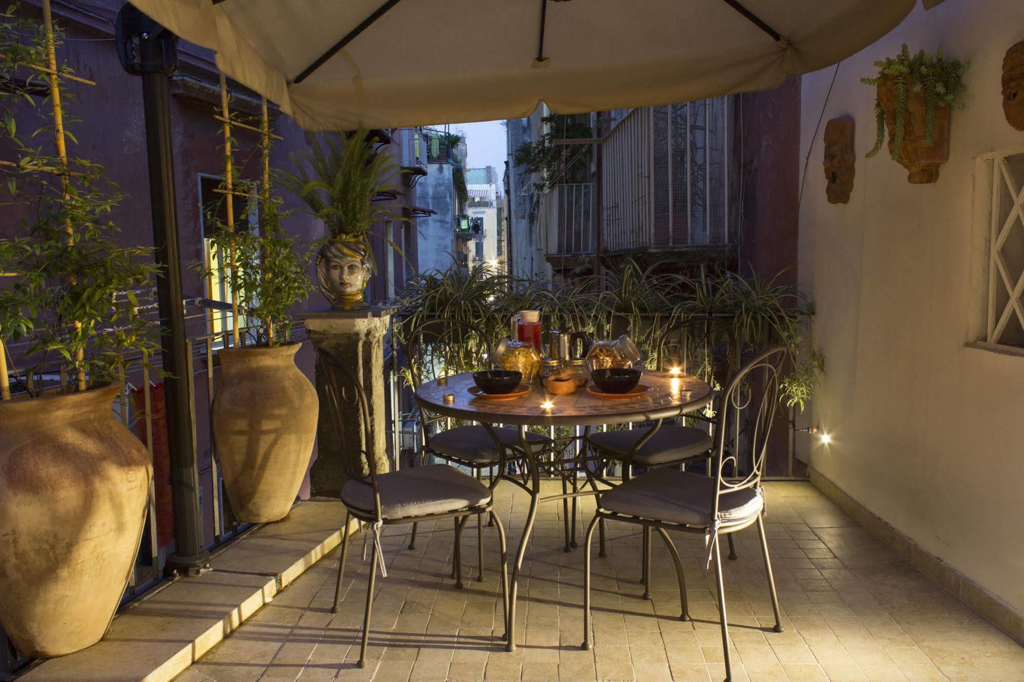 Casa Latina Panzió Nápoly Kültér fotó